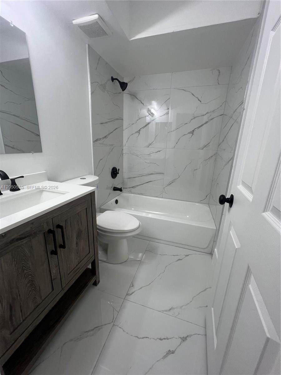 https://bt-photos.global.ssl.fastly.net/miami/orig_boomver_1_A12050585-2.jpg