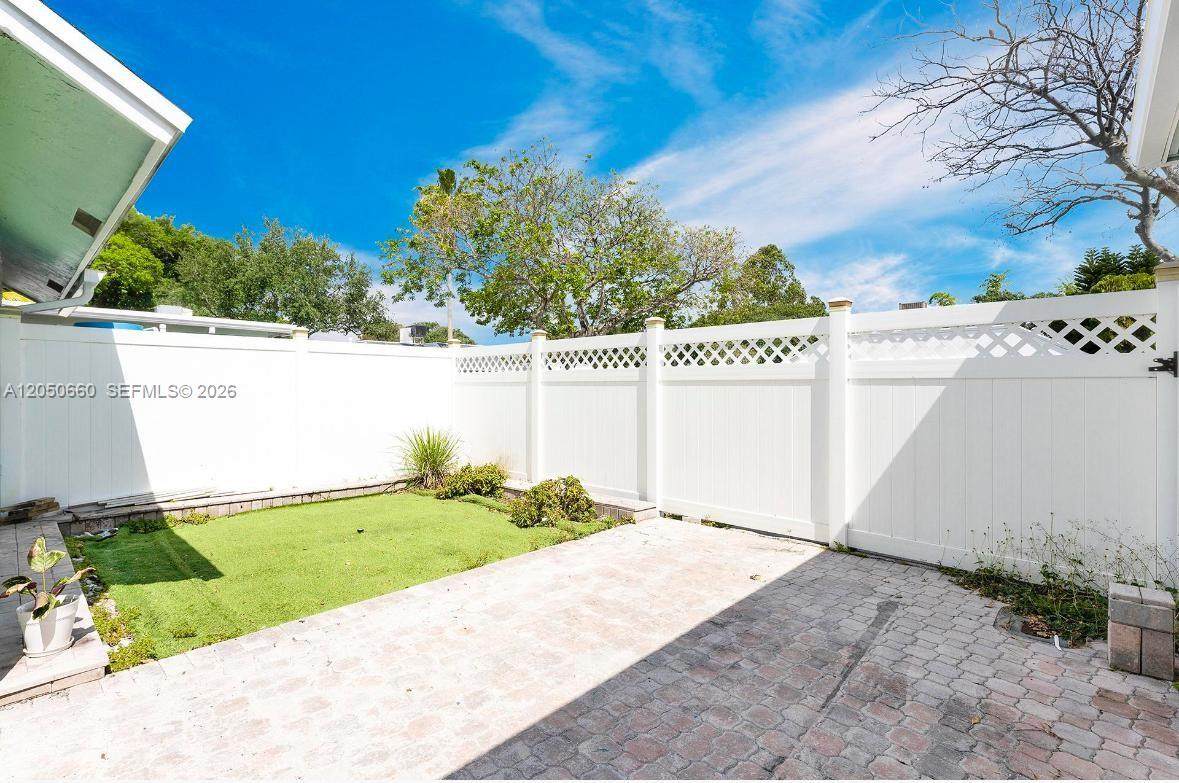 https://bt-photos.global.ssl.fastly.net/miami/orig_boomver_1_A12050660-2.jpg