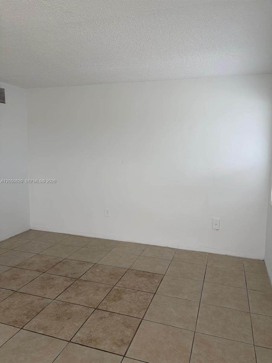 https://bt-photos.global.ssl.fastly.net/miami/orig_boomver_1_A12050829-2.jpg