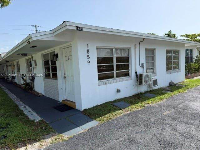 1859 Wiley St - Photo 1