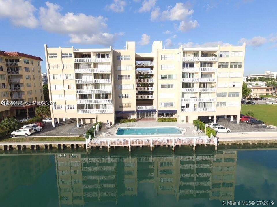 9381 Bay Harbor Dr - Photo 1