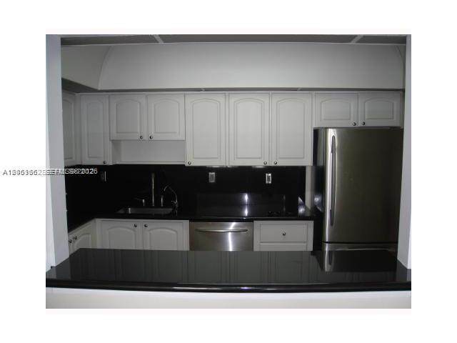 https://bt-photos.global.ssl.fastly.net/miami/1280_boomver_1_A12051662-2.jpg