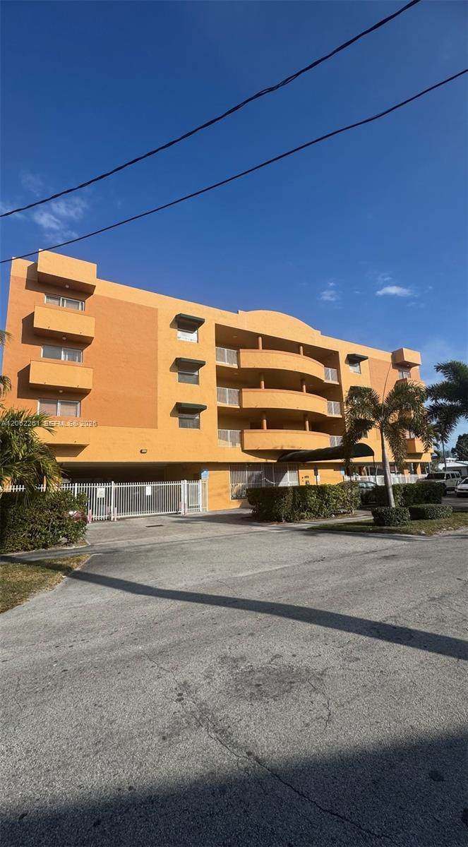 https://bt-photos.global.ssl.fastly.net/miami/1280_boomver_1_A12052261-2.jpg