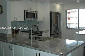 3571 Inverrary Dr - Photo 1