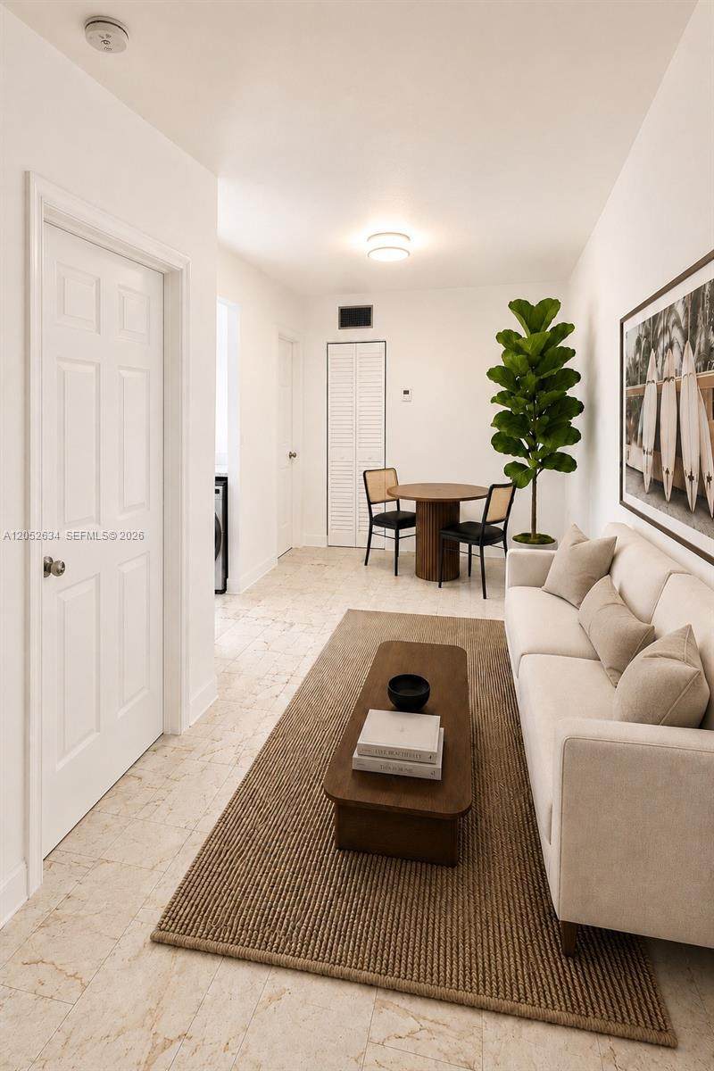 1526 Pennsylvania Ave - Photo 1