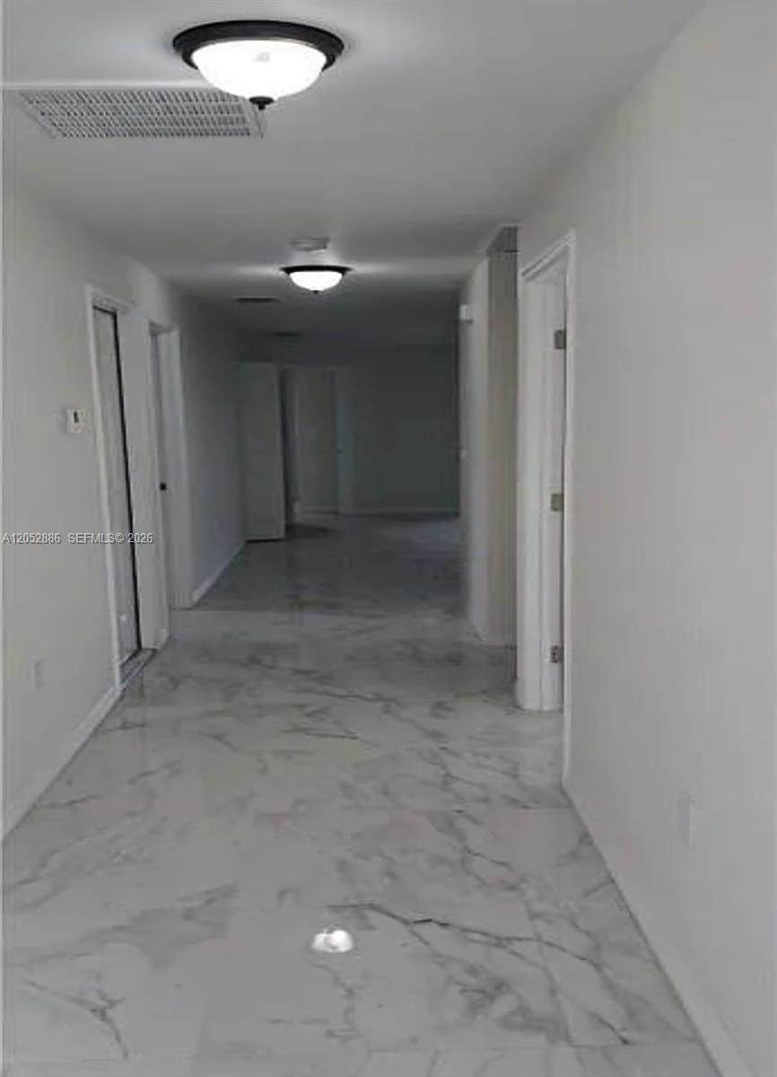 https://bt-photos.global.ssl.fastly.net/miami/orig_boomver_1_A12052886-2.jpg