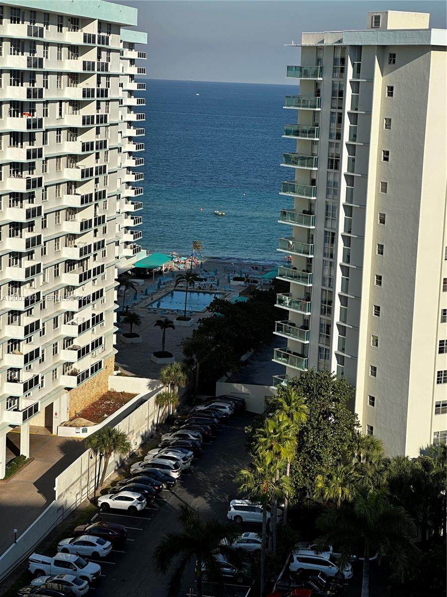 https://bt-photos.global.ssl.fastly.net/miami/orig_boomver_1_A12053003-2.jpg
