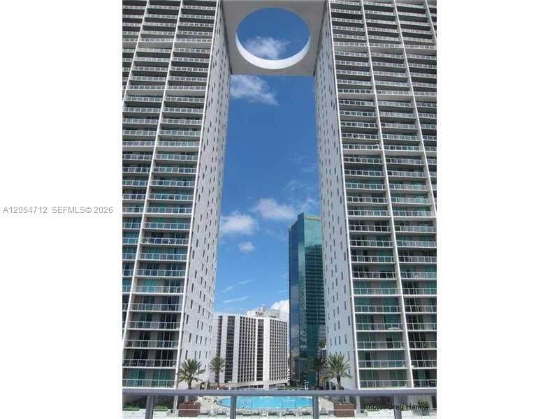 https://bt-photos.global.ssl.fastly.net/miami/orig_boomver_1_A12054712-2.jpg