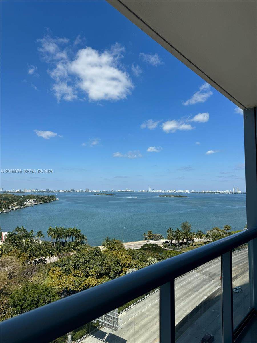 https://bt-photos.global.ssl.fastly.net/miami/orig_boomver_1_A12055075-2.jpg