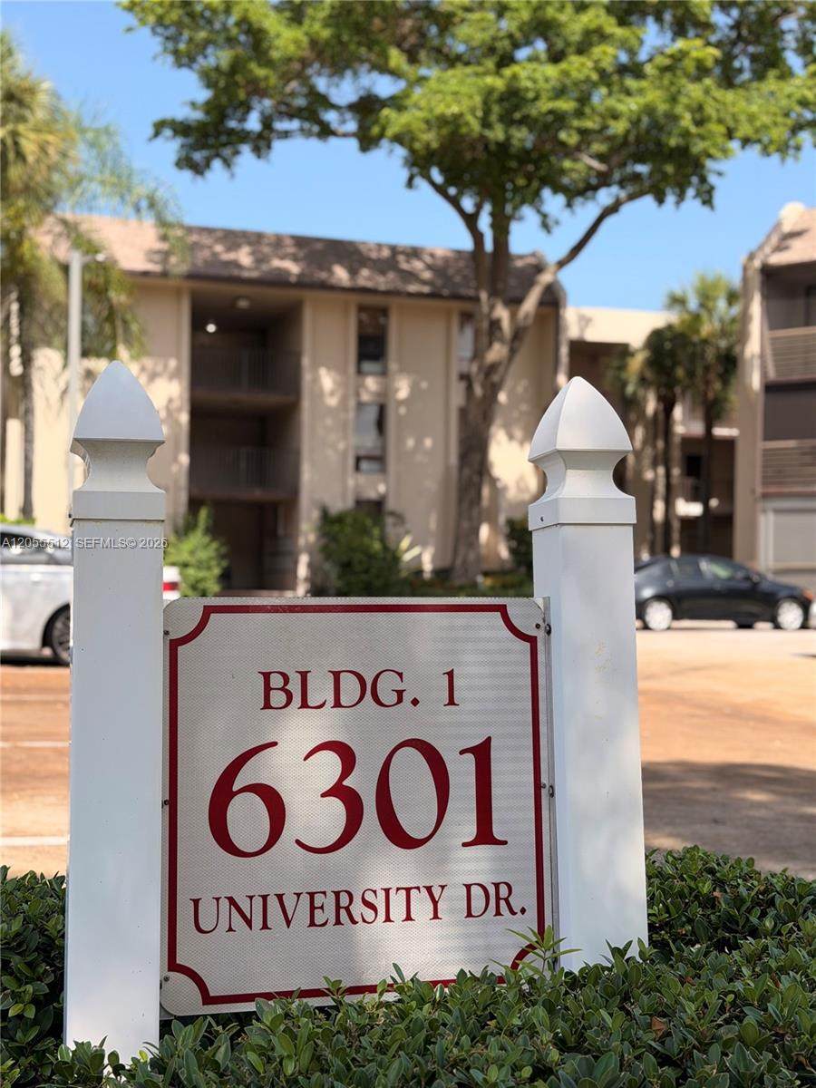 6301 University Dr - Photo 1