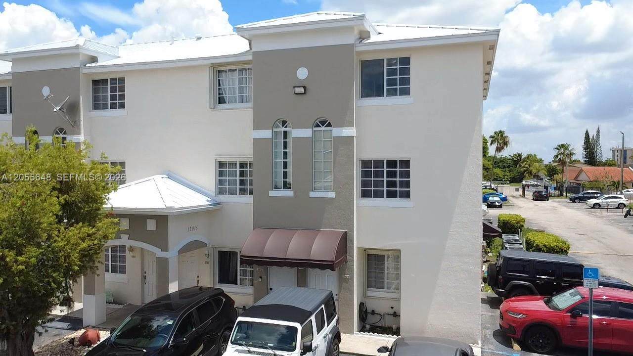 https://bt-photos.global.ssl.fastly.net/miami/orig_boomver_1_A12055648-2.jpg