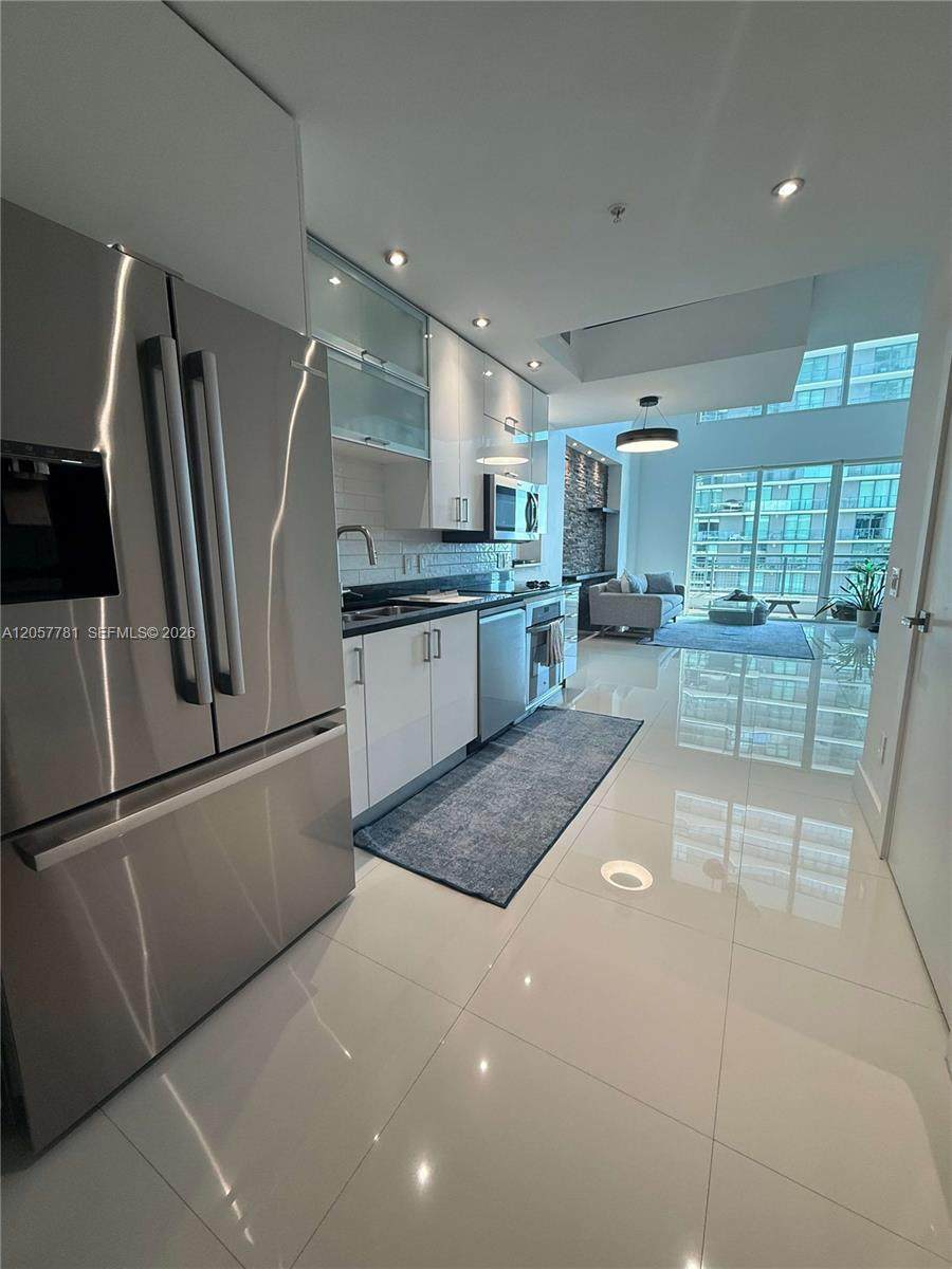 60 13th St - Photo 1