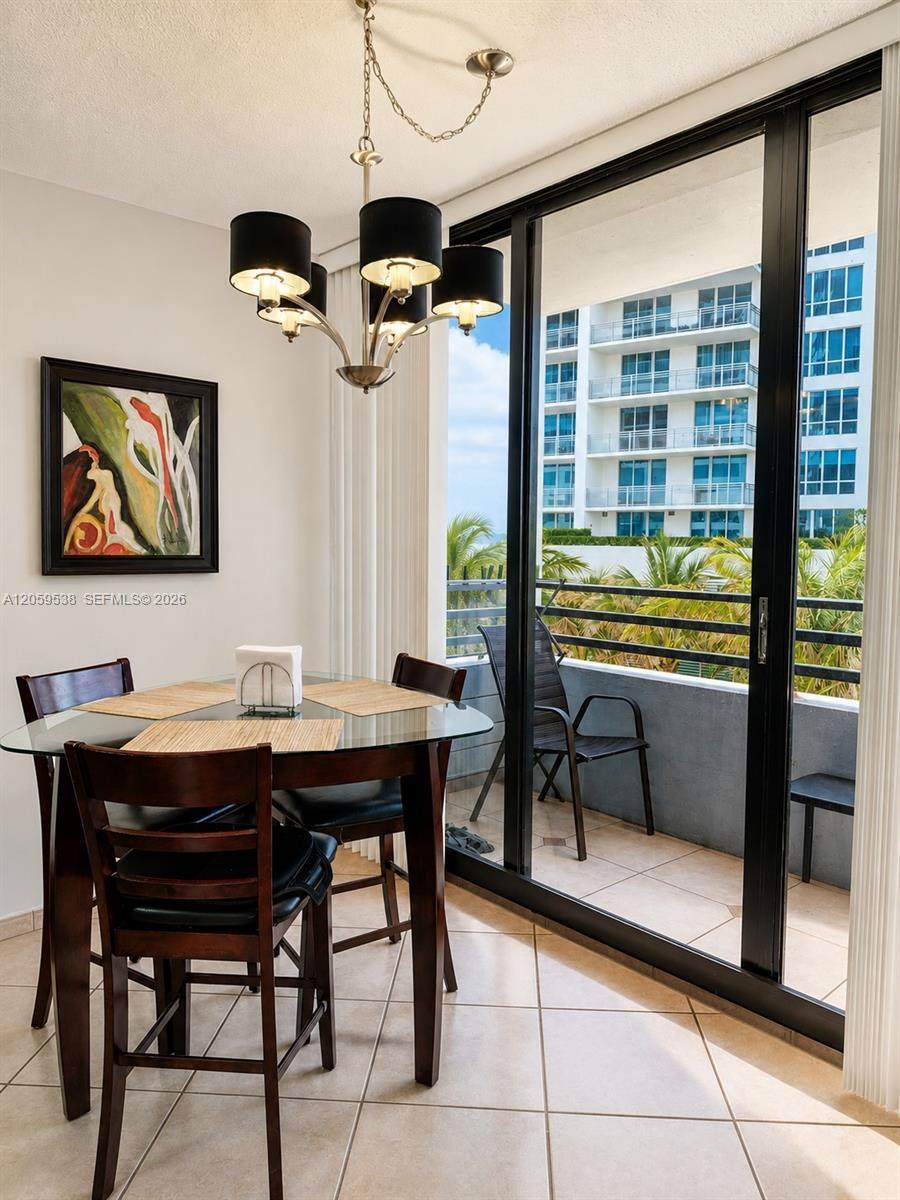 https://bt-photos.global.ssl.fastly.net/miami/orig_boomver_1_A12059538-2.jpg