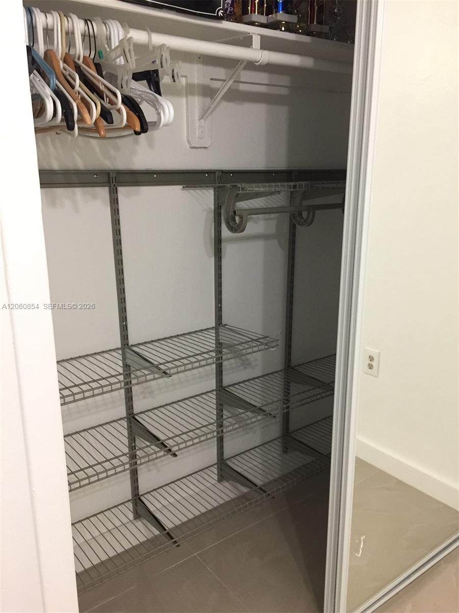 https://bt-photos.global.ssl.fastly.net/miami/1280_boomver_1_A12060854-2.jpg