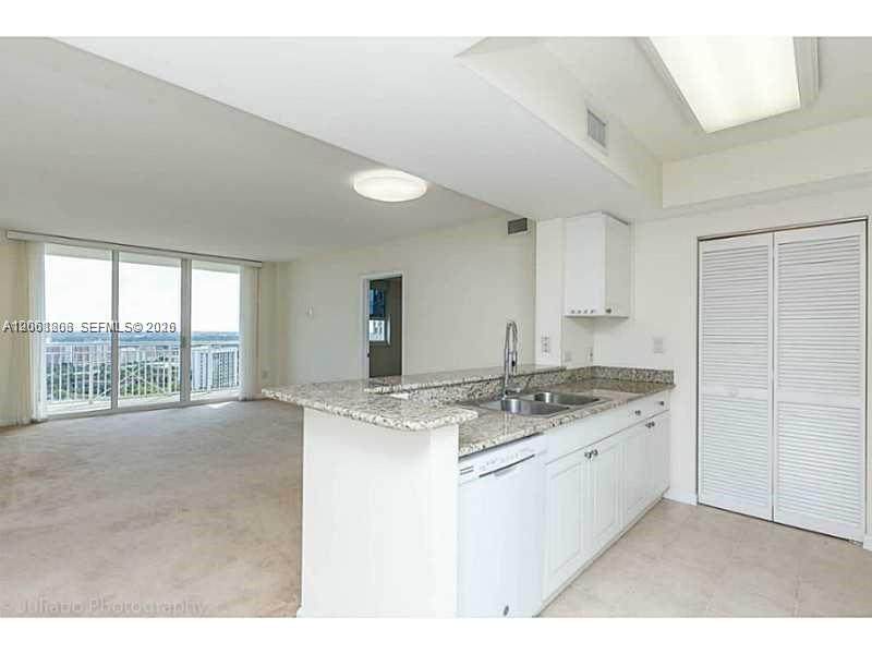 19501 Country Club Dr - Photo 1