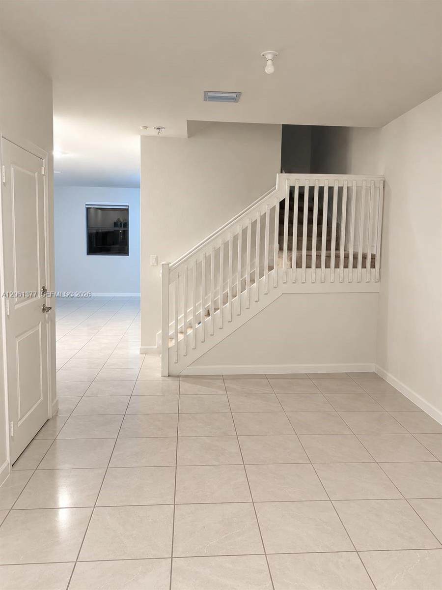 https://bt-photos.global.ssl.fastly.net/miami/orig_boomver_1_A12061377-2.jpg
