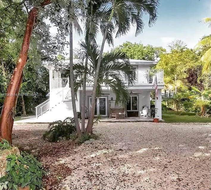 6 Bowen Dr - Photo 1
