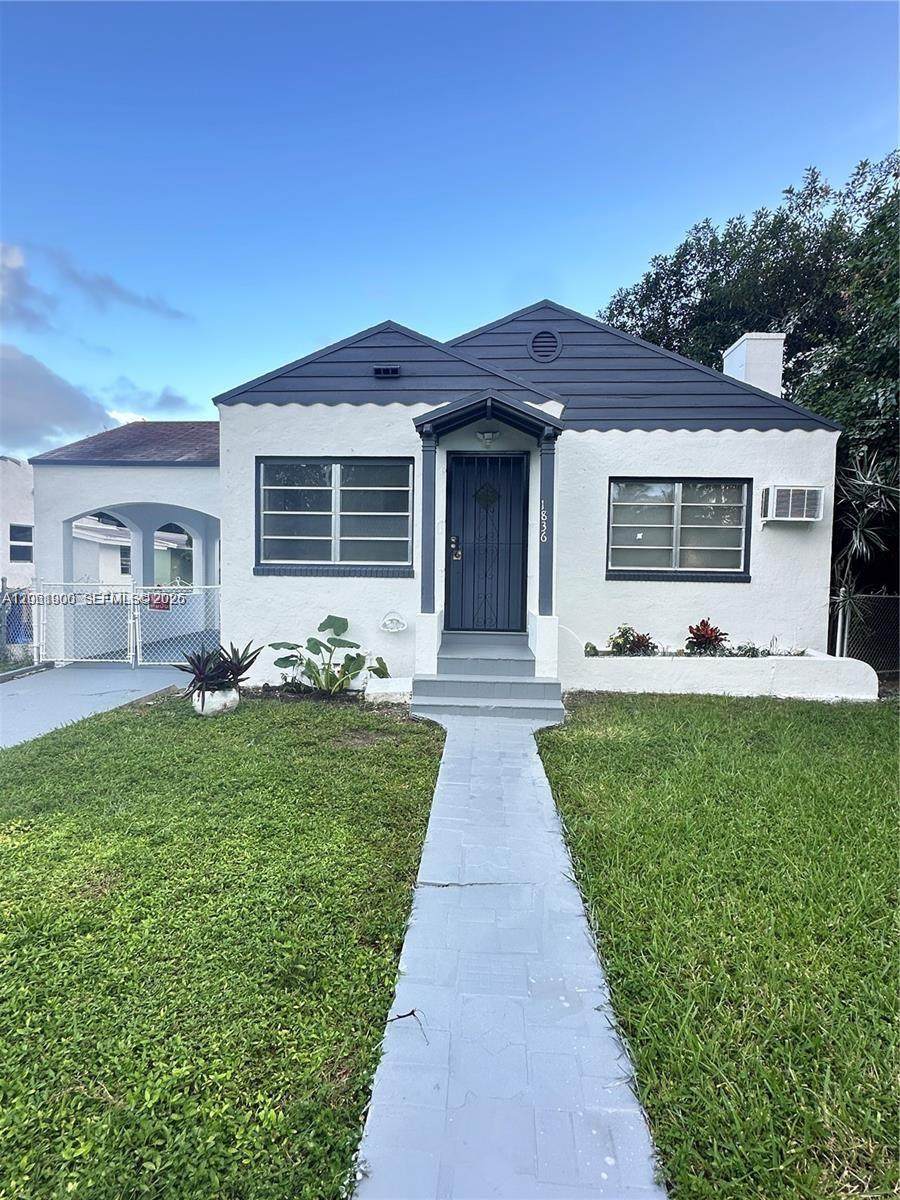 1836 33rd St - Photo 1