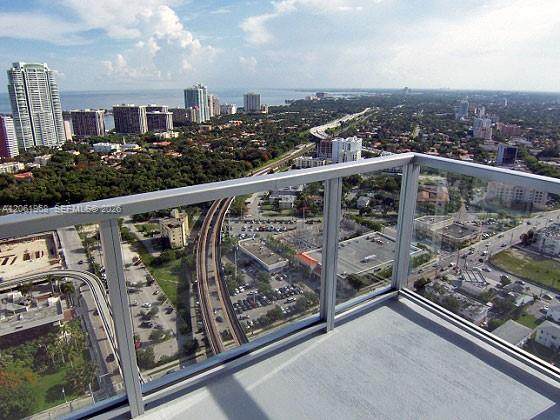 https://bt-photos.global.ssl.fastly.net/miami/orig_boomver_1_A12061968-2.jpg