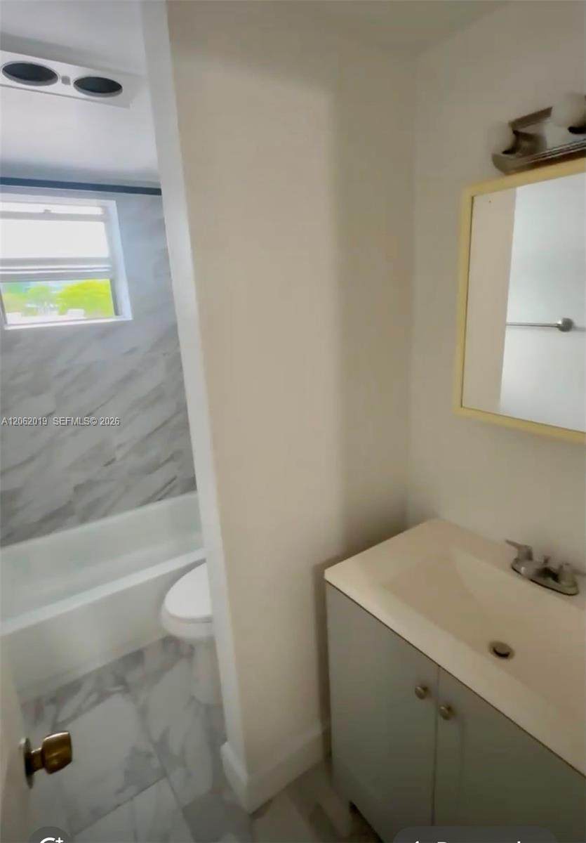 https://bt-photos.global.ssl.fastly.net/miami/orig_boomver_1_A12062019-2.jpg