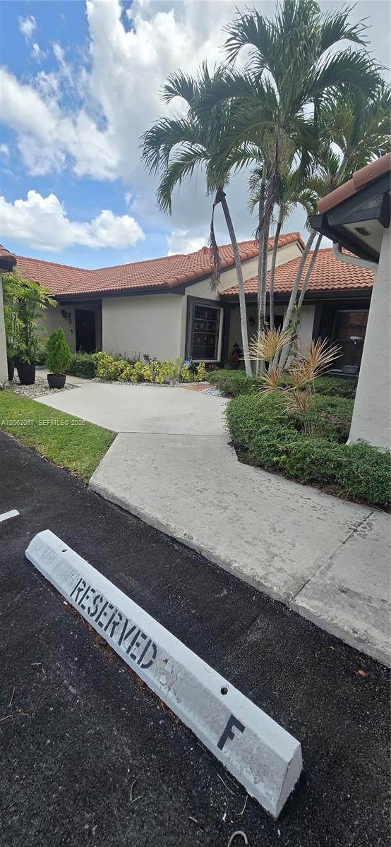 4844 152nd Ct - Photo 1