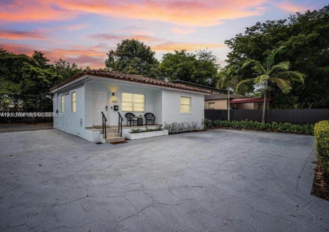 1021 37th Ave - Photo 1