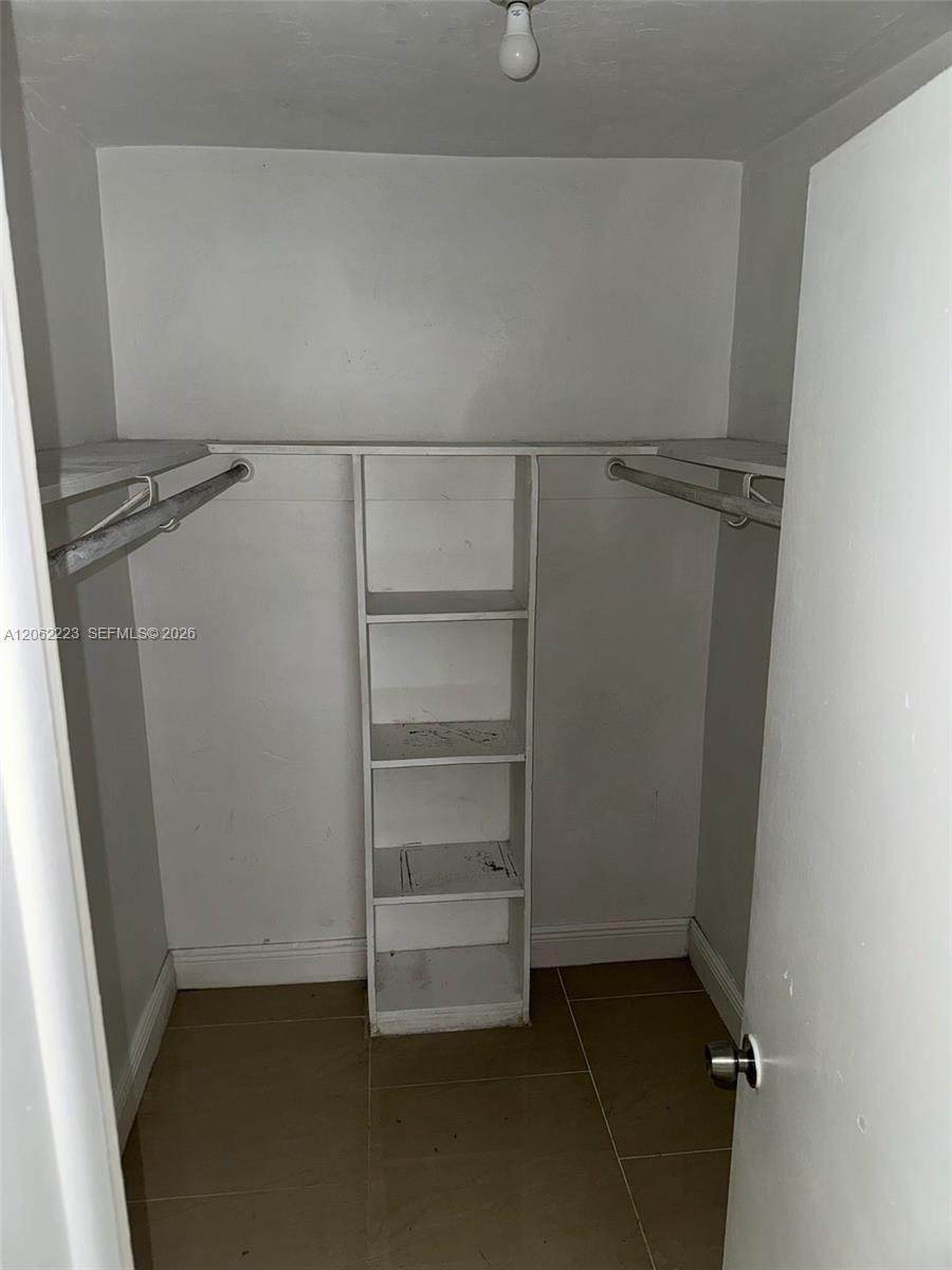 https://bt-photos.global.ssl.fastly.net/miami/orig_boomver_1_A12062223-2.jpg