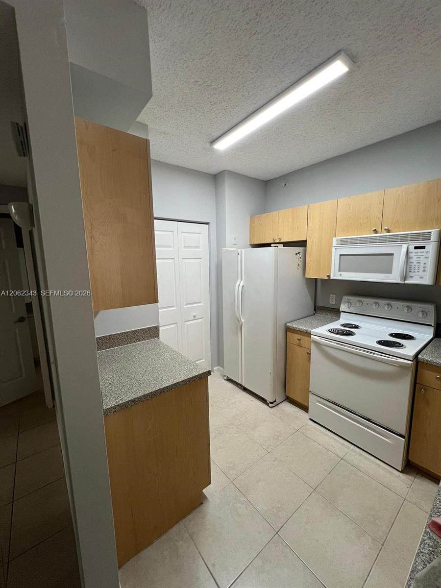 8020 Nob Hill Rd - Photo 1