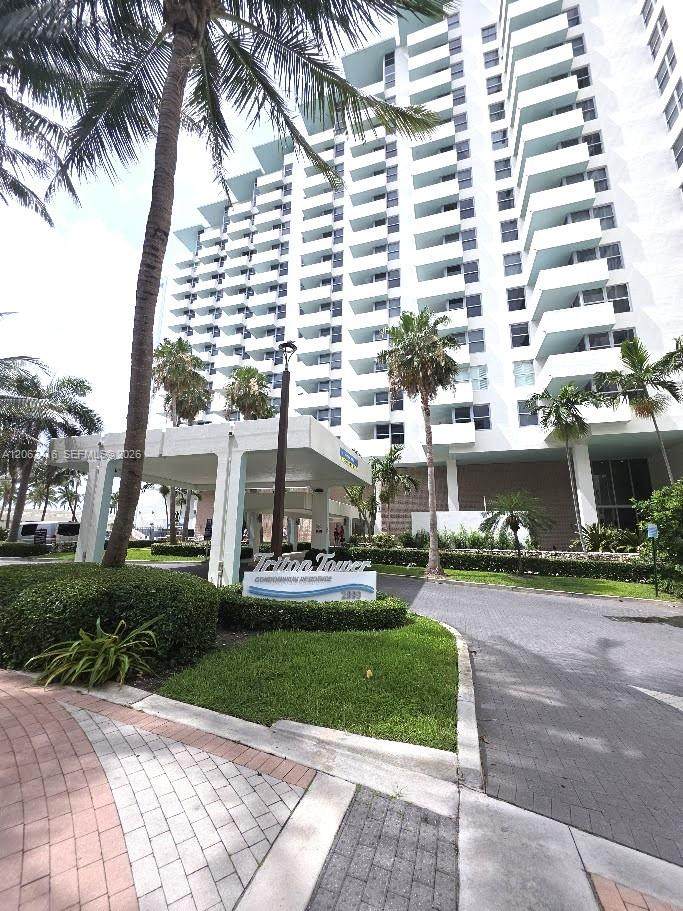 2899 Collins Ave - Photo 1