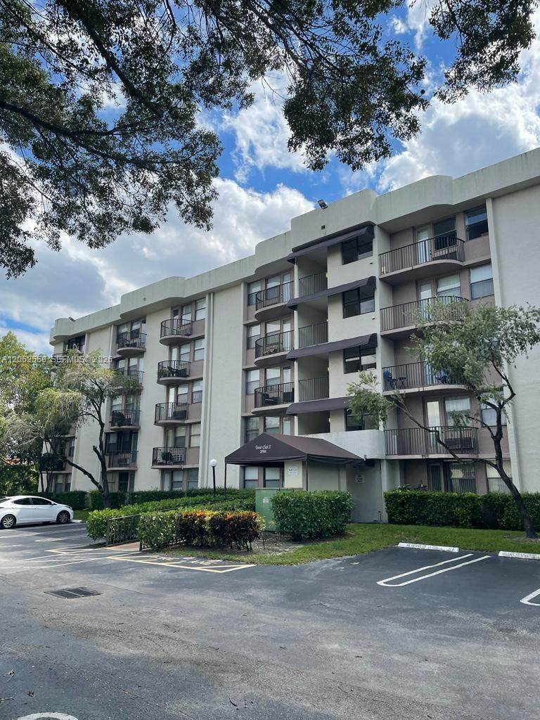 2771 Riverside Dr - Photo 1