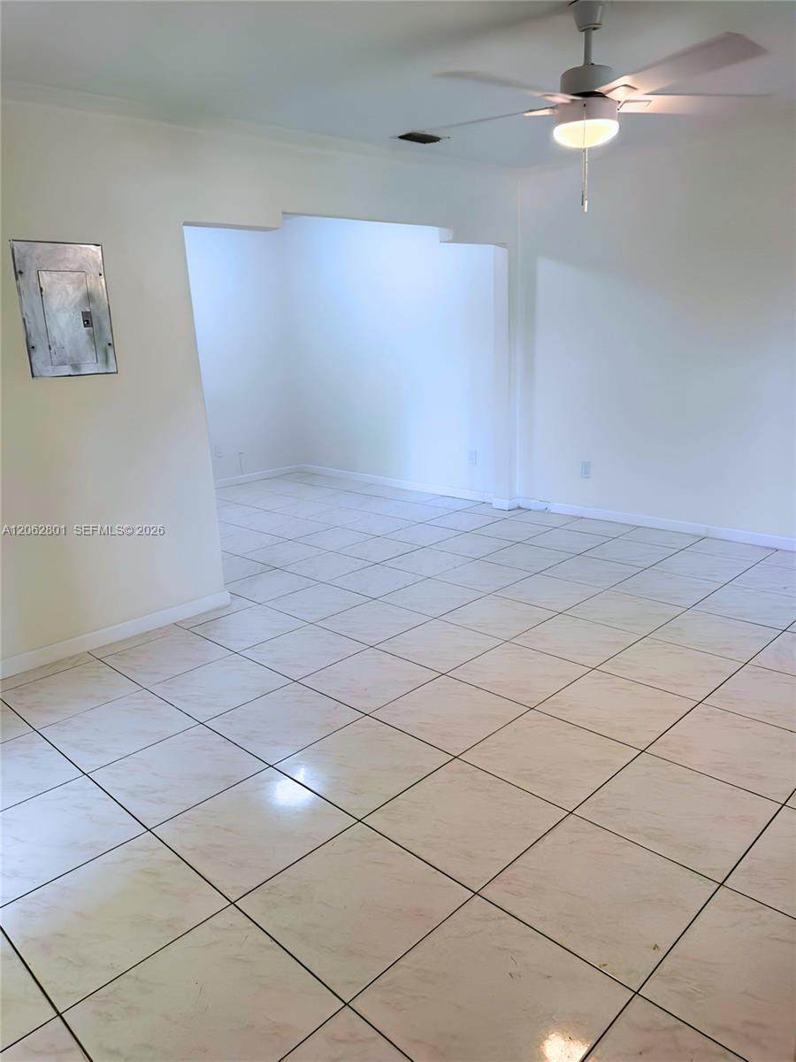 https://bt-photos.global.ssl.fastly.net/miami/orig_boomver_1_A12062801-2.jpg