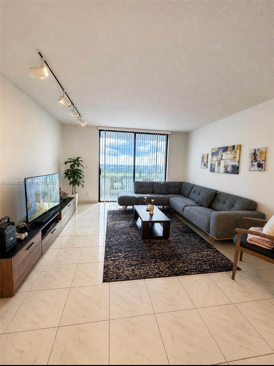 600 Three Islands Blvd - Photo 1