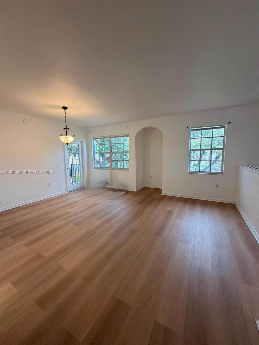 2705 Belmont Ln - Photo 1