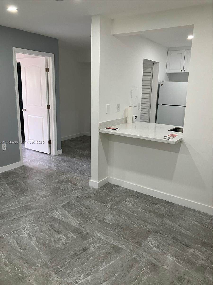 8305 72nd Ave - Photo 1