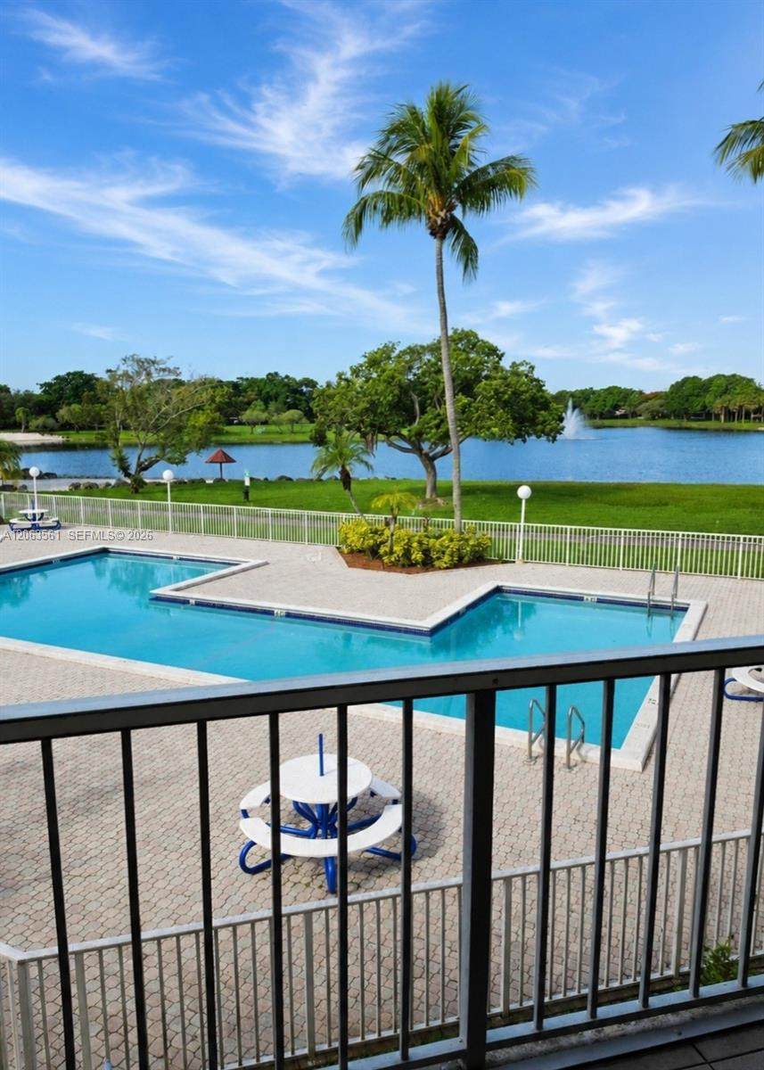 https://bt-photos.global.ssl.fastly.net/miami/orig_boomver_1_A12063561-2.jpg