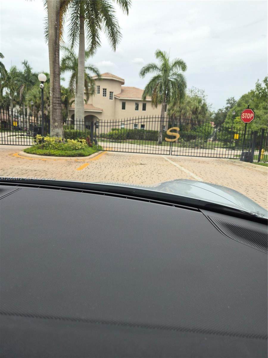 https://bt-photos.global.ssl.fastly.net/miami/orig_boomver_1_A12064472-2.jpg
