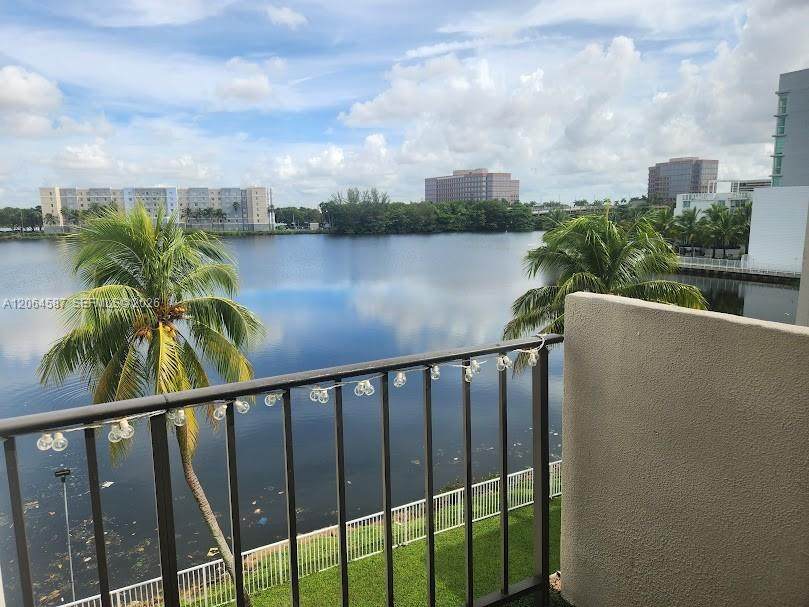 https://bt-photos.global.ssl.fastly.net/miami/orig_boomver_1_A12064587-2.jpg