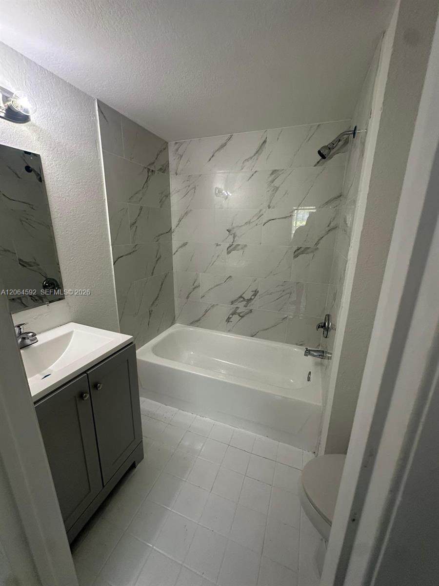 https://bt-photos.global.ssl.fastly.net/miami/orig_boomver_1_A12064592-2.jpg