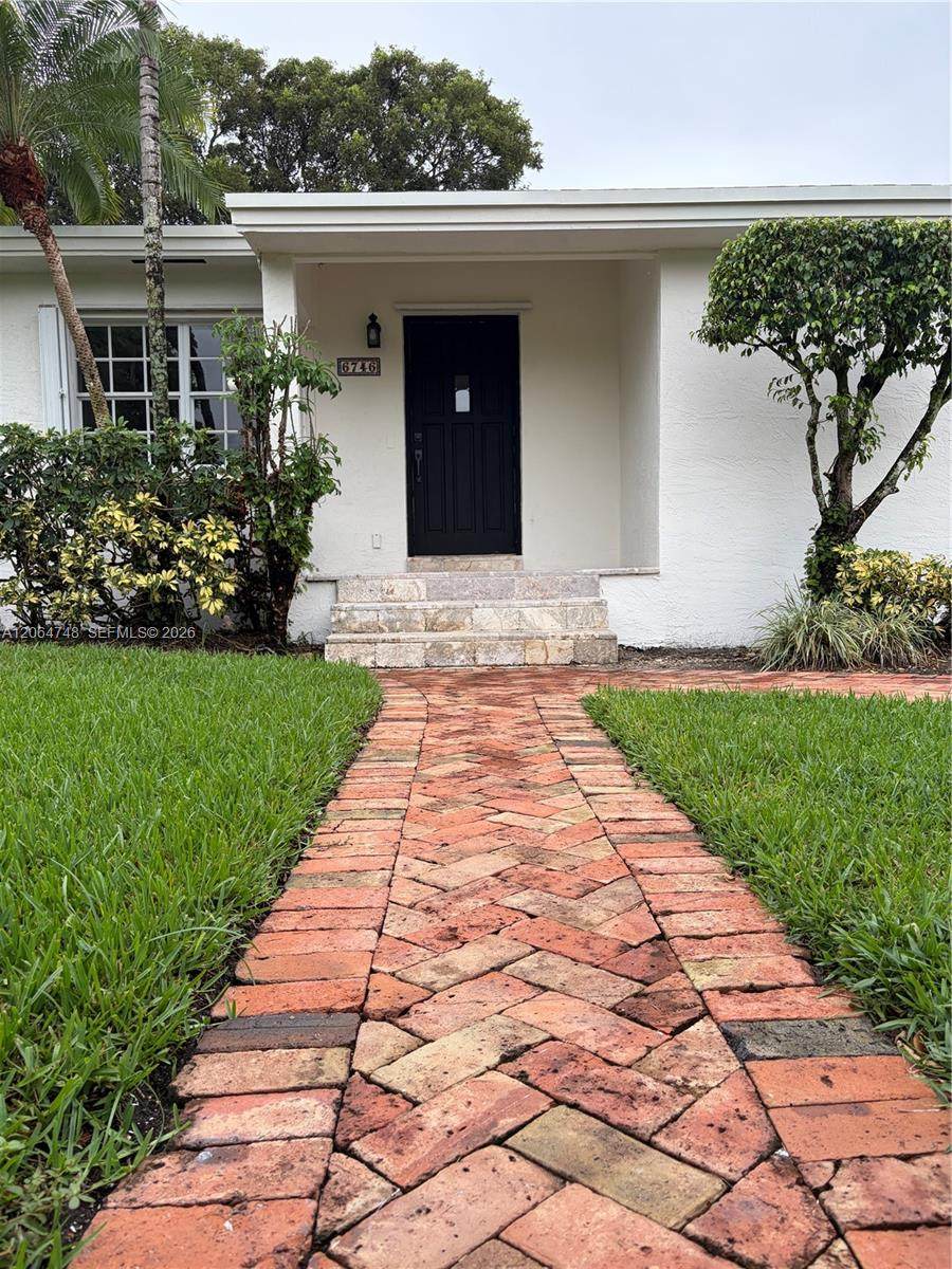 https://bt-photos.global.ssl.fastly.net/miami/orig_boomver_1_A12064748-2.jpg