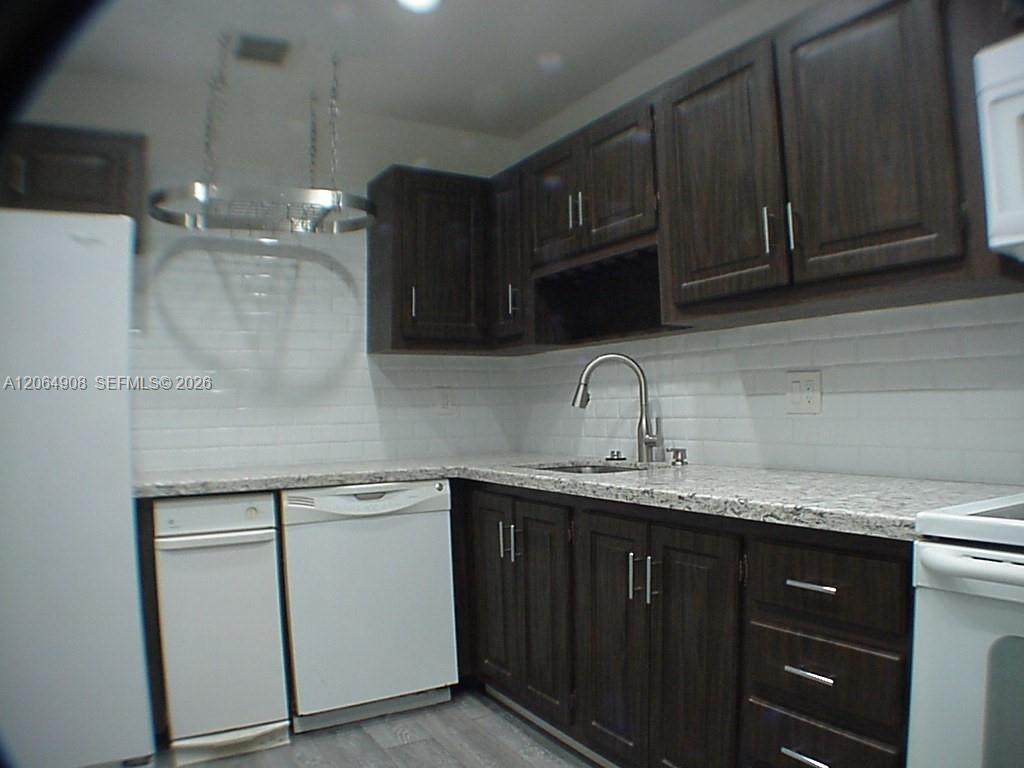 https://bt-photos.global.ssl.fastly.net/miami/1280_boomver_1_A12064908-2.jpg