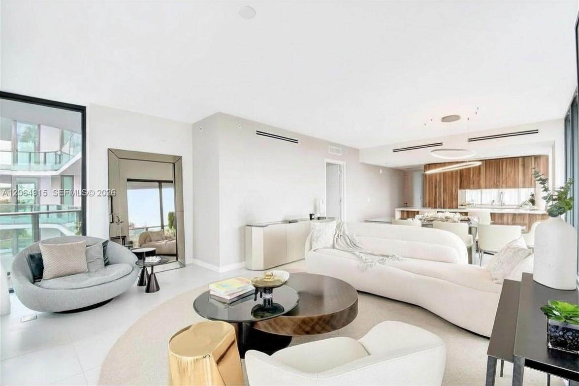 9901 Bay Harbor Dr - Photo 1