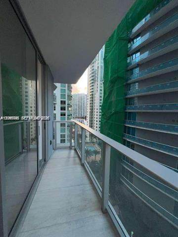 https://bt-photos.global.ssl.fastly.net/miami/orig_boomver_1_A12065048-2.jpg