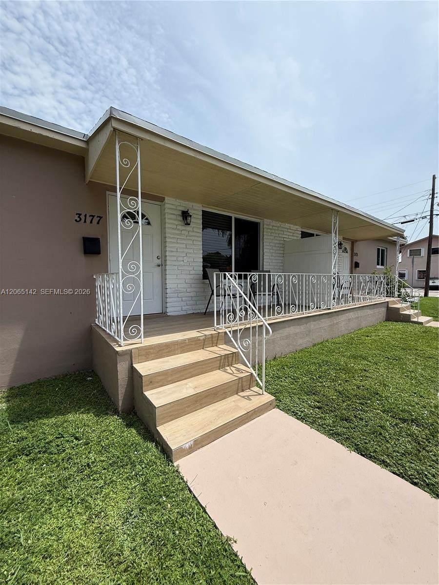 3177 27th Ter - Photo 1