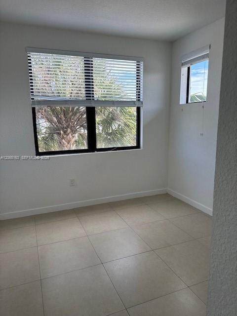 https://bt-photos.global.ssl.fastly.net/miami/orig_boomver_1_A12065163-2.jpg