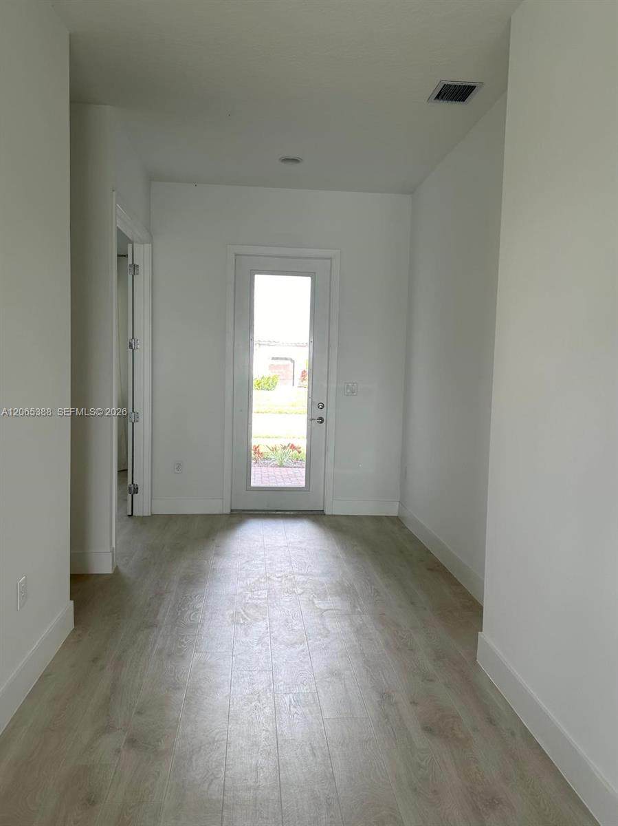 https://bt-photos.global.ssl.fastly.net/miami/1280_boomver_1_A12065388-2.jpg