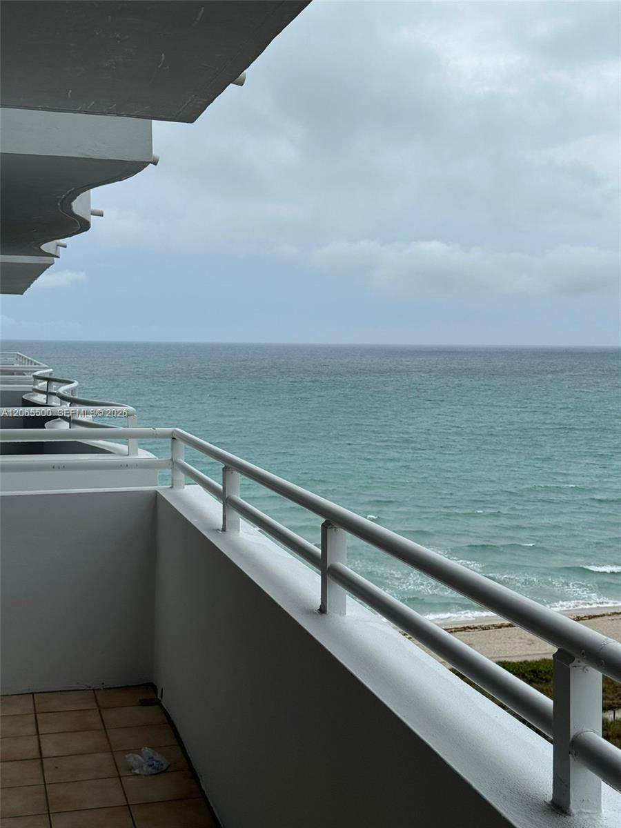 8911 Collins Ave - Photo 1