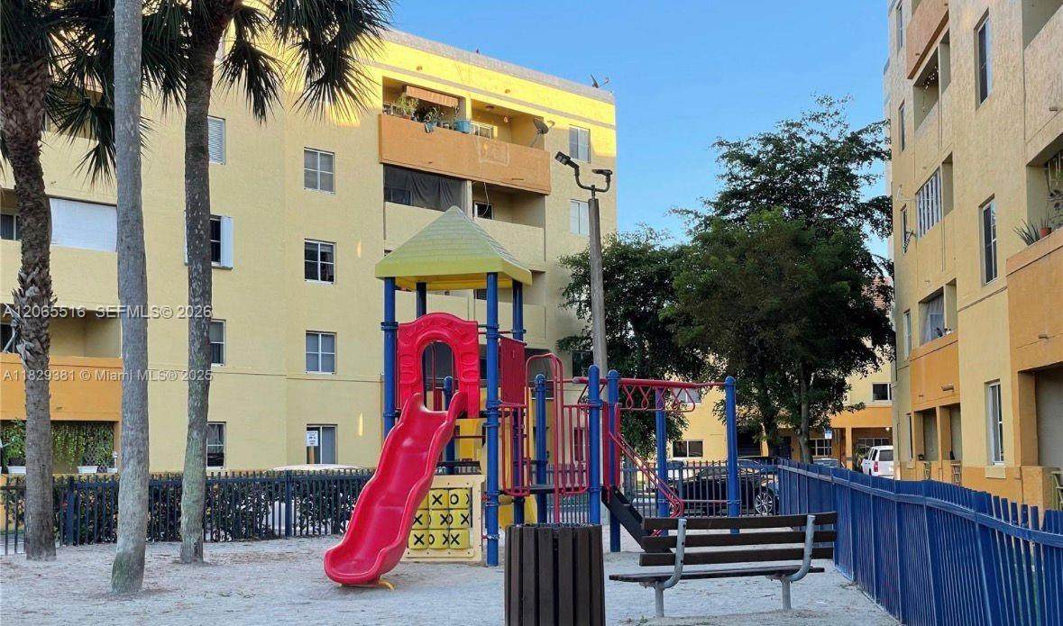 https://bt-photos.global.ssl.fastly.net/miami/orig_boomver_1_A12065516-2.jpg