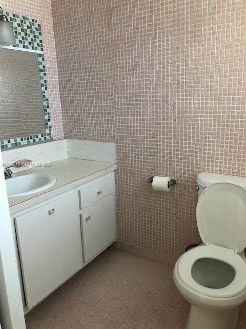 https://bt-photos.global.ssl.fastly.net/miami/orig_boomver_1_A12065719-2.jpg