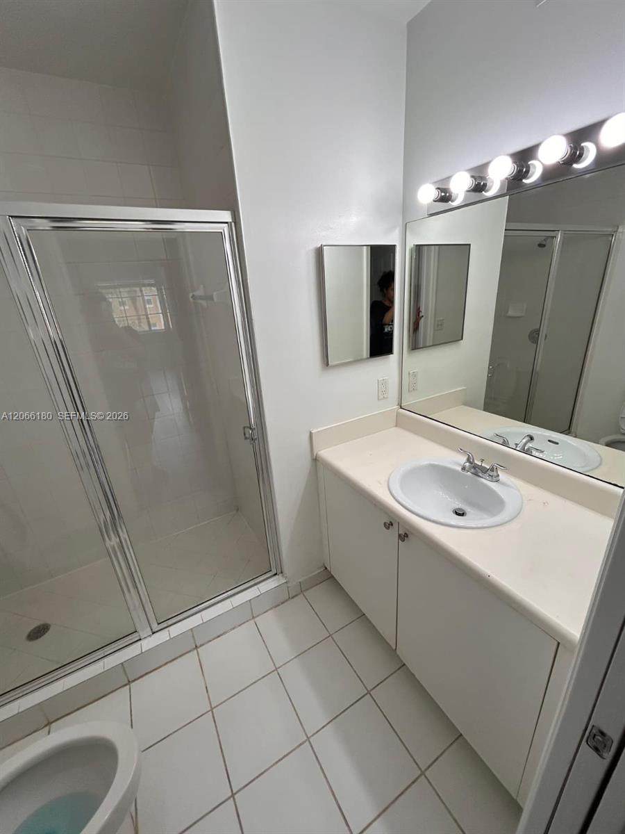 https://bt-photos.global.ssl.fastly.net/miami/orig_boomver_1_A12066180-2.jpg