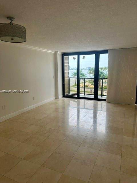 https://bt-photos.global.ssl.fastly.net/miami/orig_boomver_1_A12066458-2.jpg